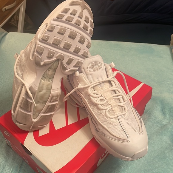 Mens bright white air max 95 essentials (worn one) main image 4